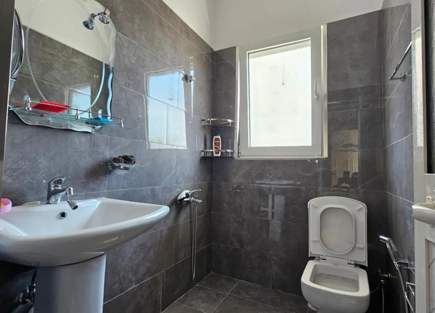 Anisa'S Apartment Vlore